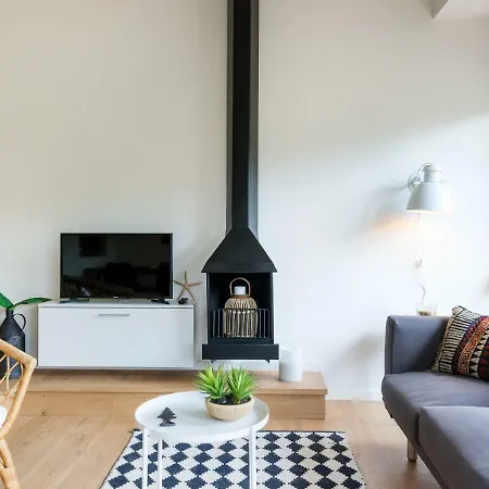 La Vie En Rouge Sa Riera Ref 350 Begur